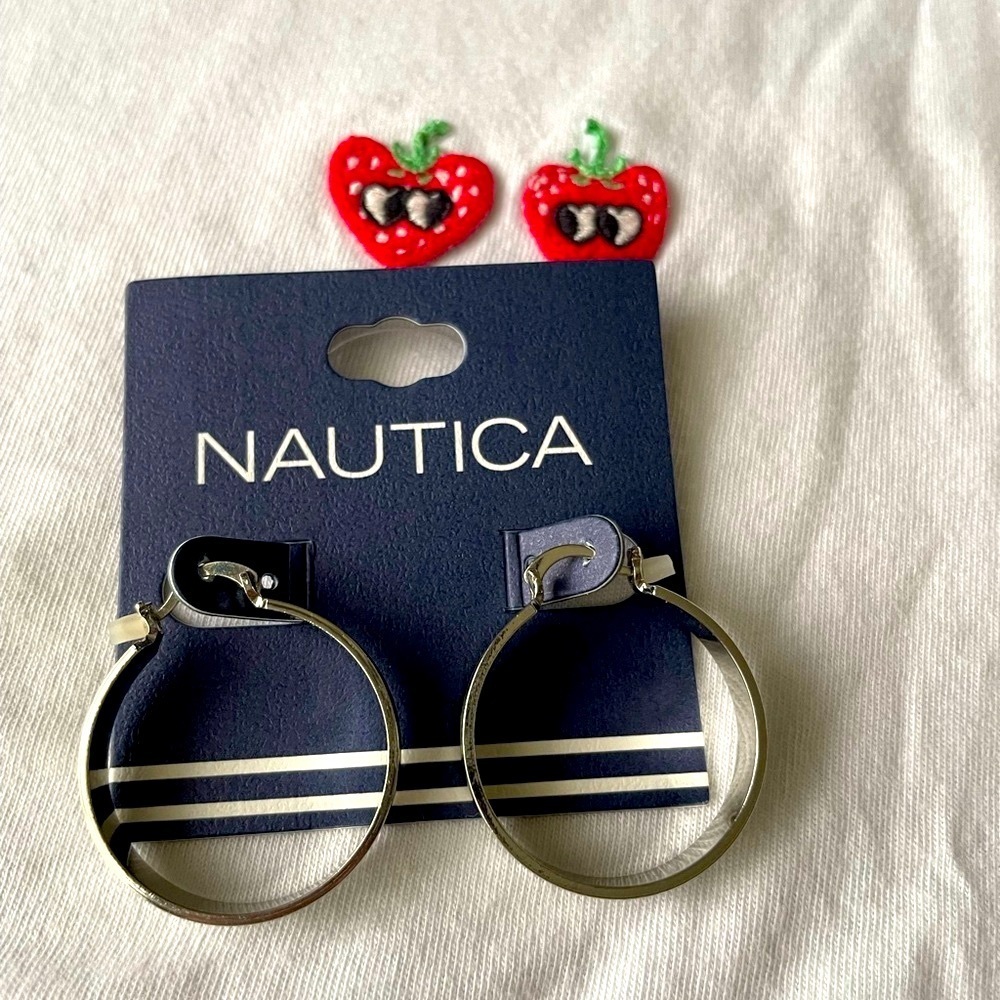 Earrings for women,Nautica Silver Hoop Earrings - Picture 5 of 5